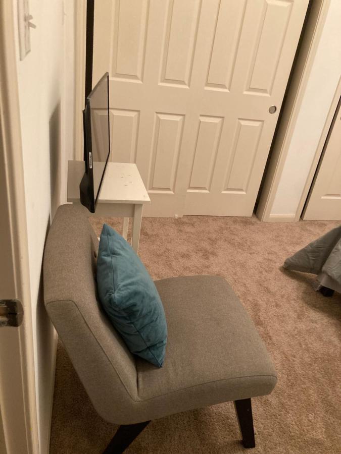 Lovely Downtown #2 No Smoking No Kids Second Floor Homestay