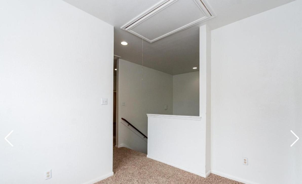 Lovely Downtown #2 No Smoking No Kids Second Floor Houston